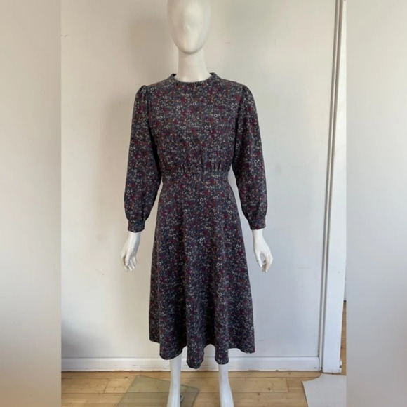 Meridian Dresses & Skirts - Meridian Mylticolor Floral print Midi long sleeve Corduroy Dress Size US 8